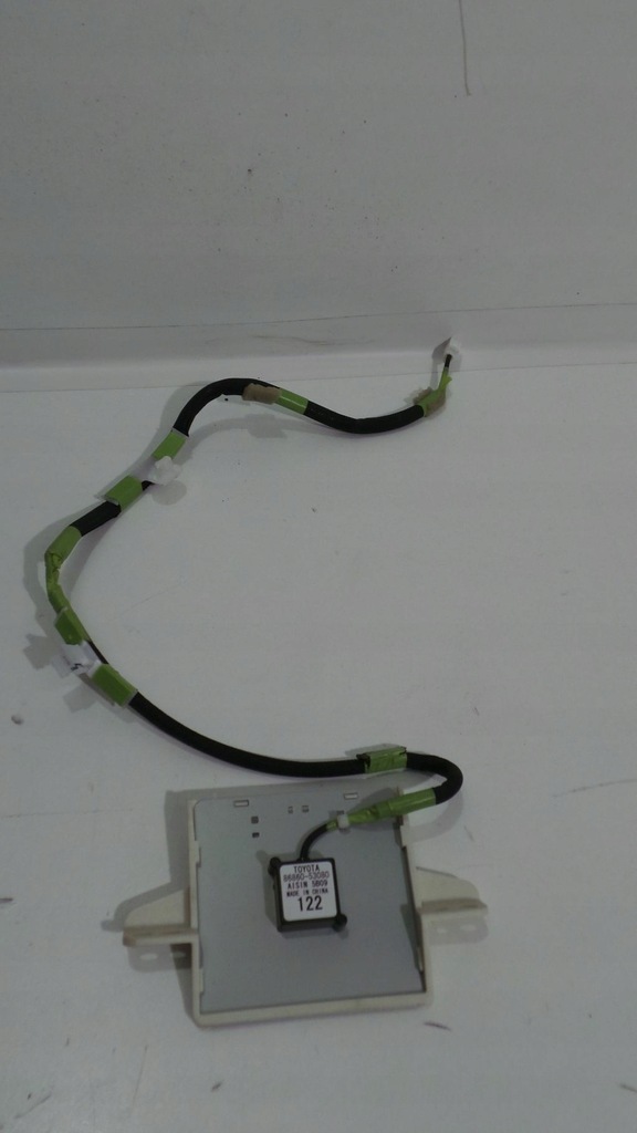 фото №1, Lexus is 300h 200t 2016r усилитель антенны радио