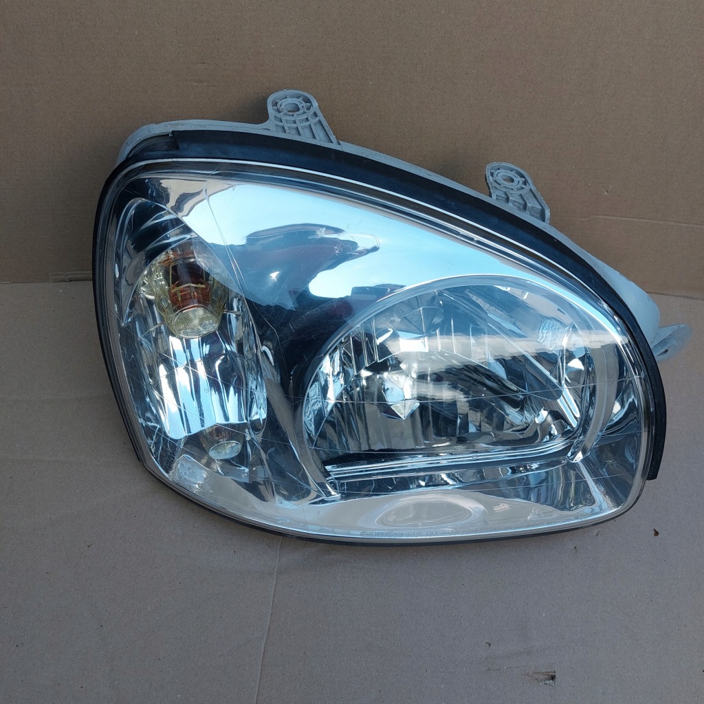 фото №1, Лампа hyundai santa fe права перед 92102-26xxx ory