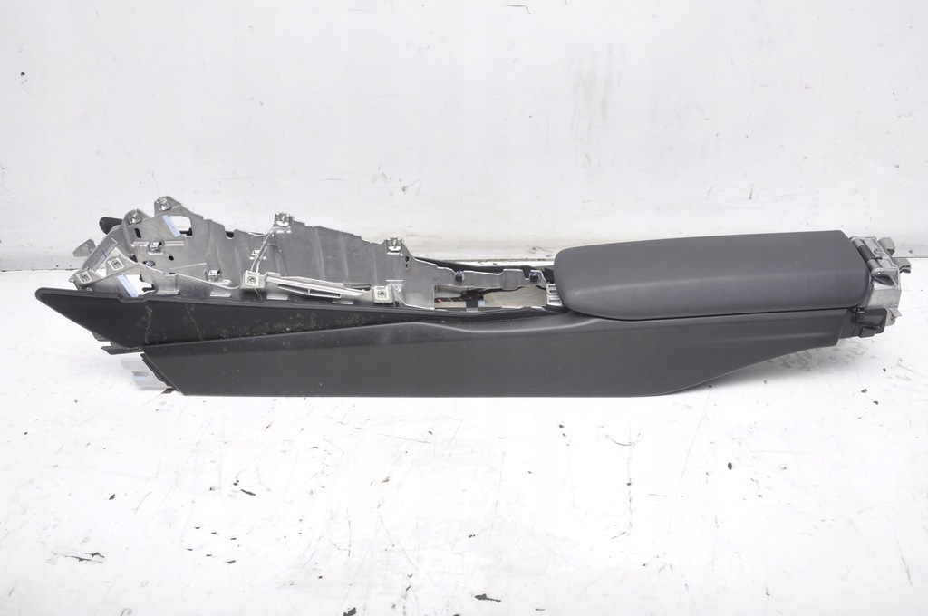 фото №10, Porsche 911 991 50th anniversary edition перехідник салону сидіння