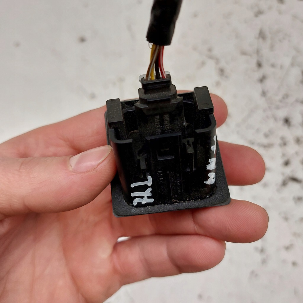 фото №9, Renault arkana камера заднього виду