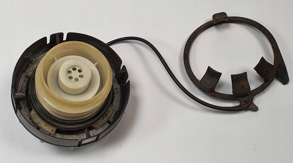 фото №2, Кришка заливної пального mazda rx-8 1.3 080690722