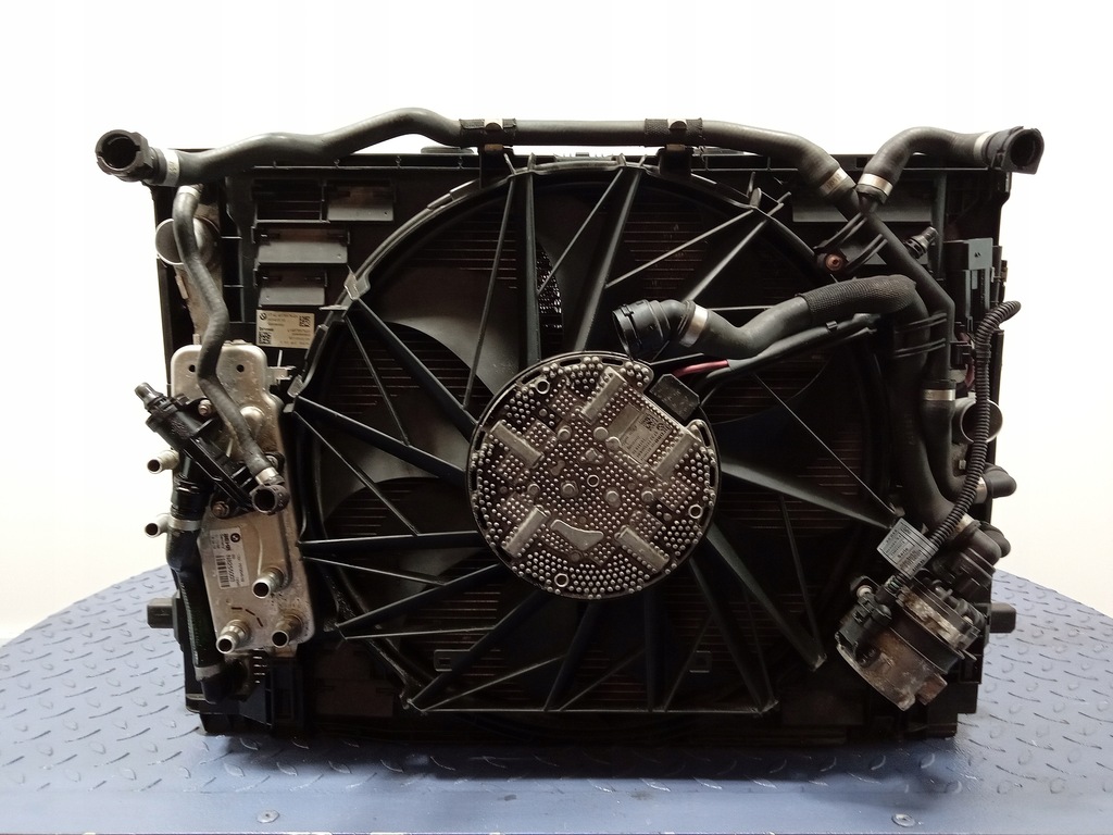 фото №12, Bmw 7 f01 f02 4.4 n63 радіатор вентилятор комплект