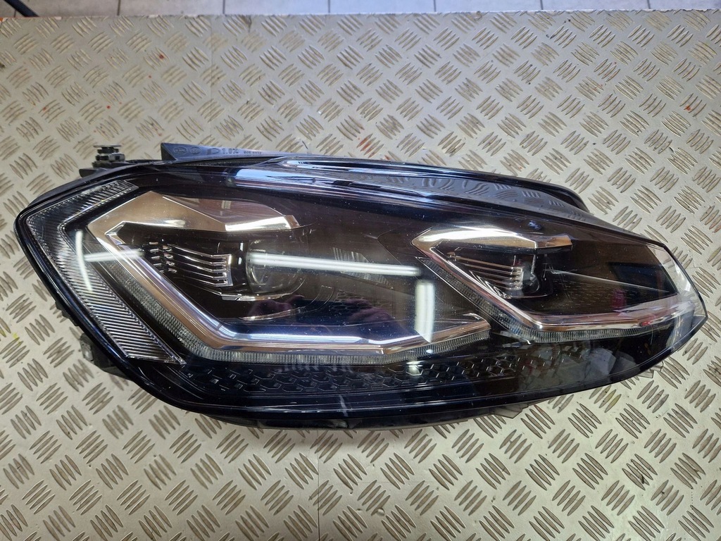 фото №1, Лампа права передня full led vw golf vii lift 16r