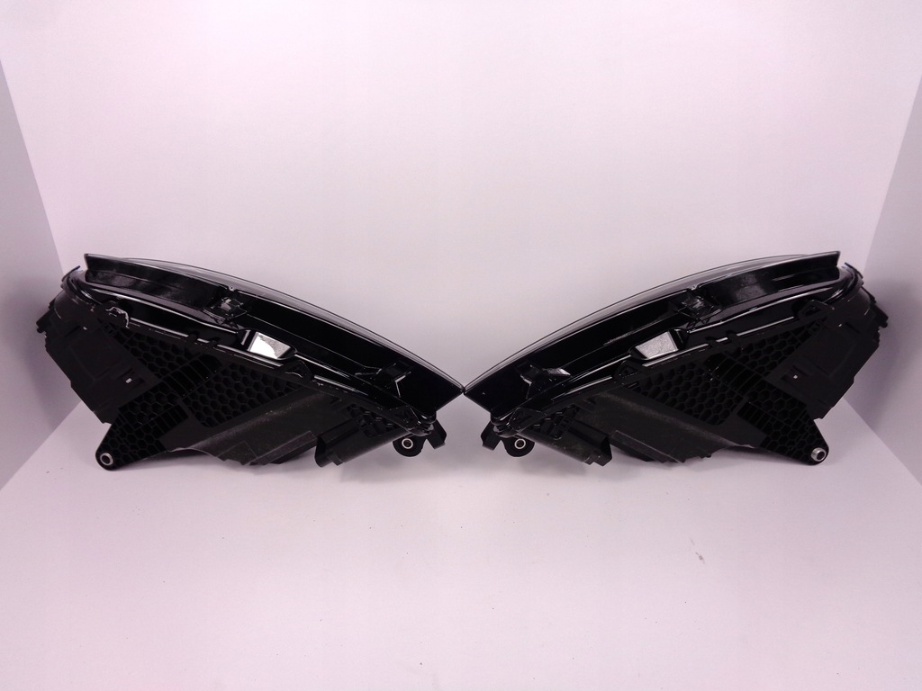 фото №6, Лампа ліва перед skoda superb iii lift 3v1941015d