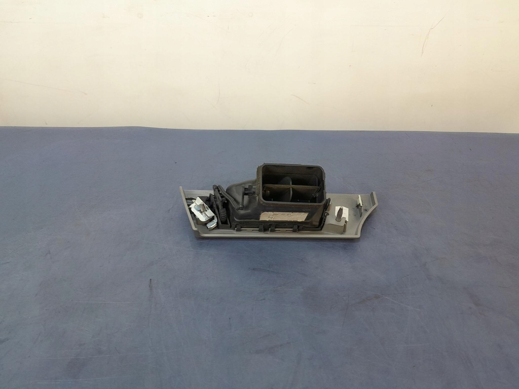 фото №4, Bmw 3 e90 e91 e92 ґрати обдув dekor правий перед 7132845