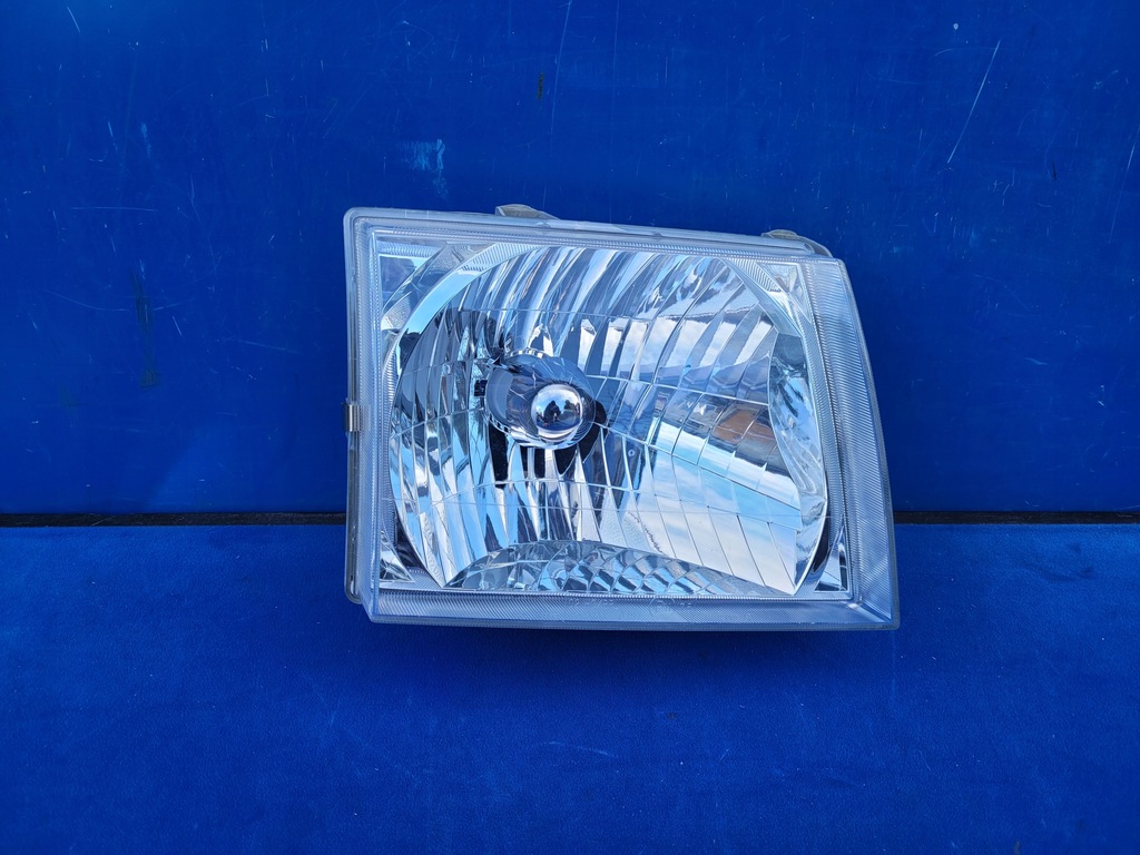 фото №1, Ford ranger 02-05 2002-2005 фара лампа права