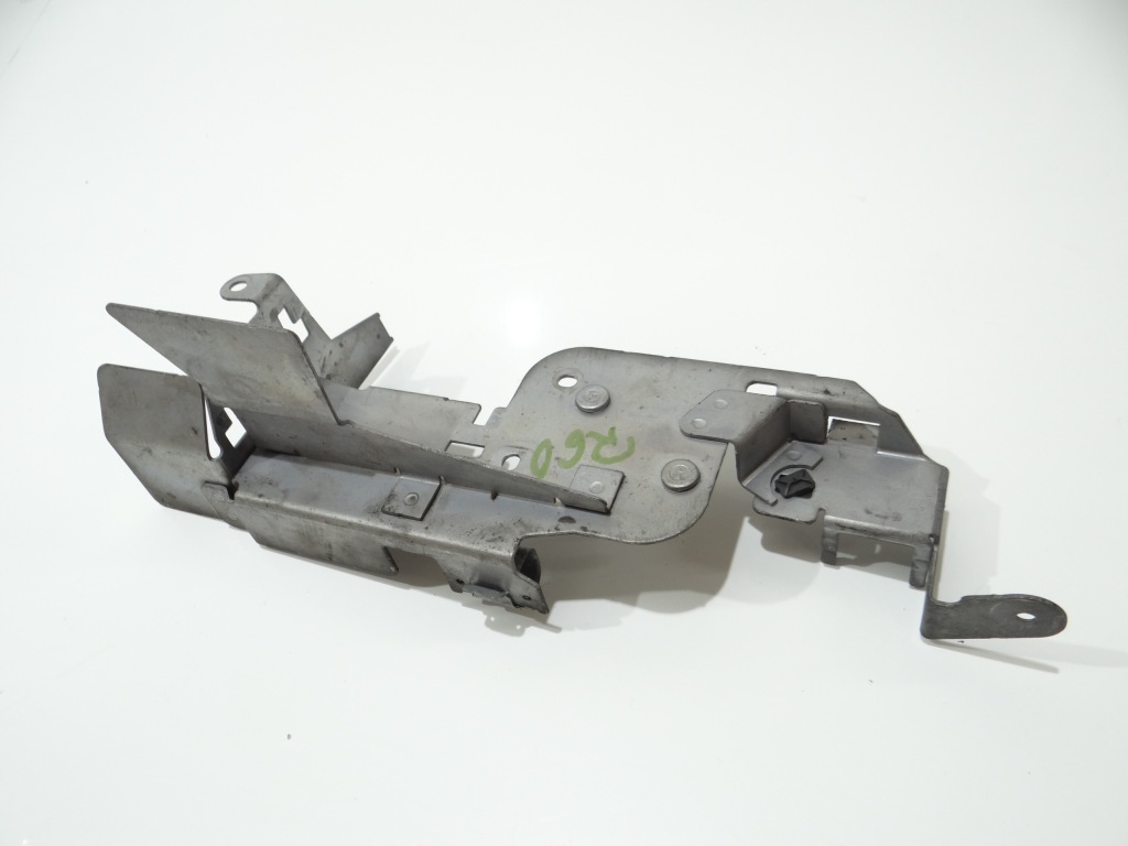 фото №1, Кронштейн управление вакуумного bmw r60 8509028