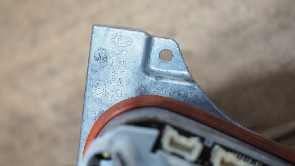 Модуль led йожик  диод фонари audi a8 2018r правый 4n0998474c Недорого