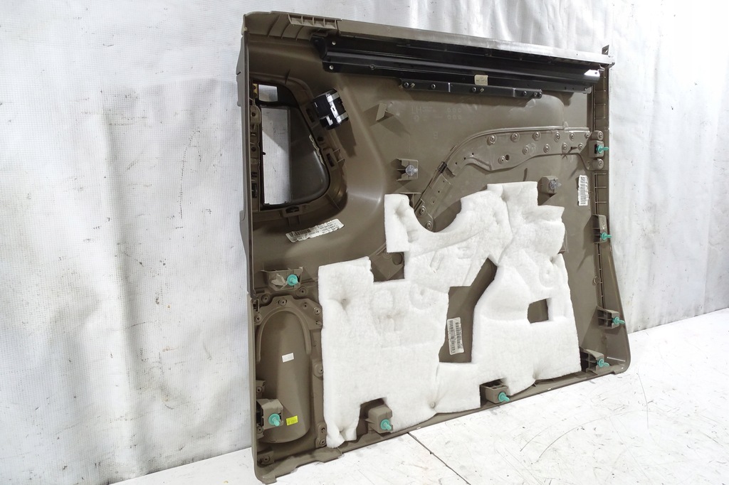 фото №8, Chrysler town country 11- обшивка дверь левый задняя