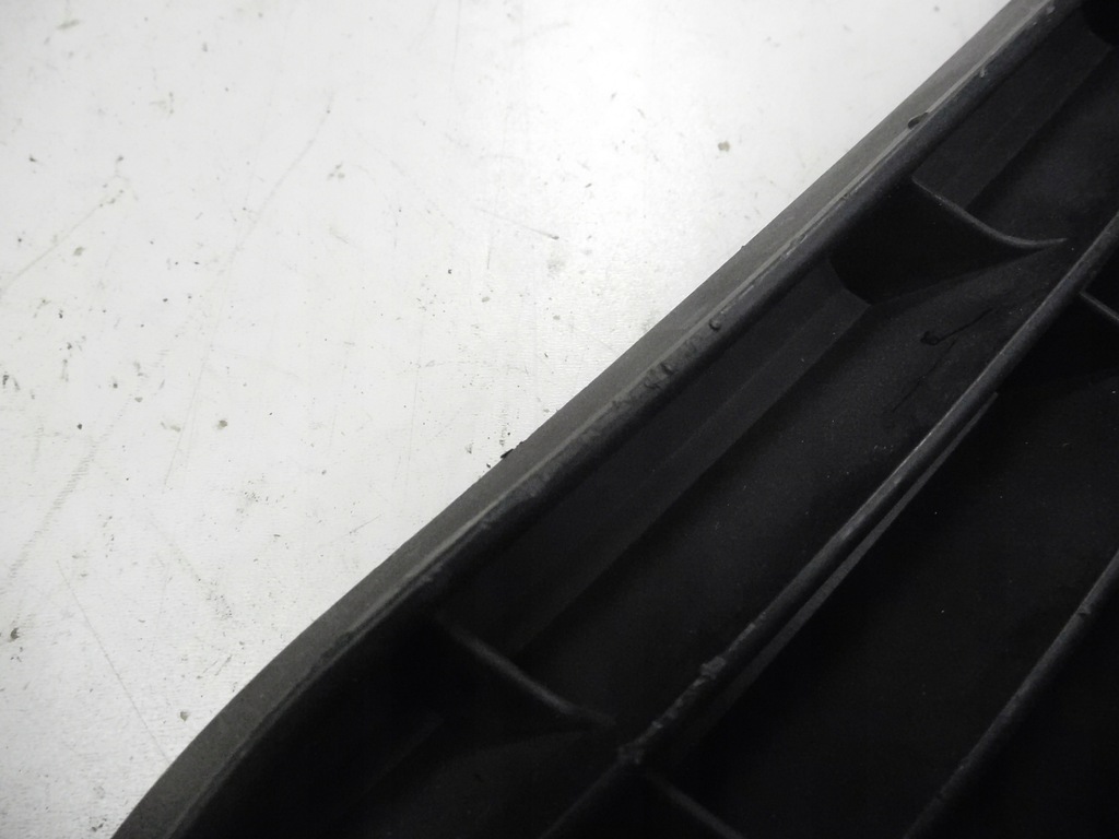 фото №6, Левая решётка бампера audi a6 c4 4a0807345jc