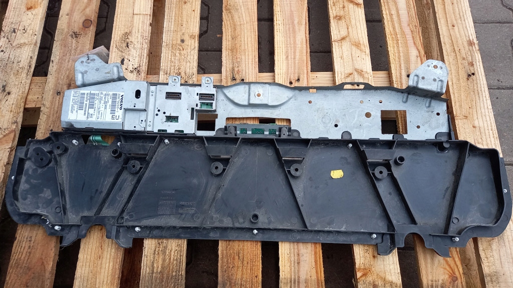 фото №6, Антена gps volvo xc90 8651013-1