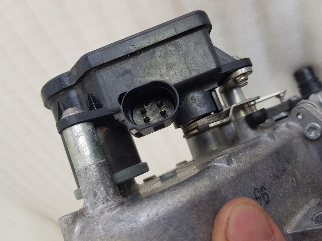 фото №11, Fiat 500 lancia 1.0 hybrid клапан egr электроклапан