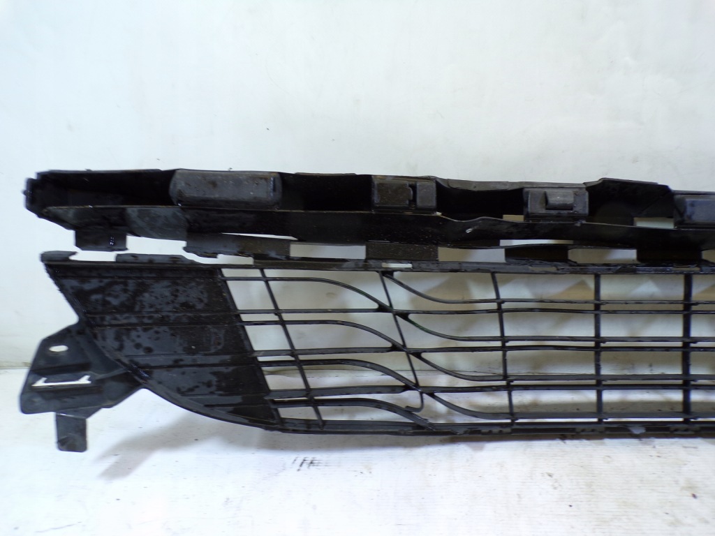 фото №6, Решётка бампера передний средняя renault megane 3 iii