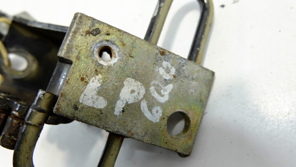 Vw polo iv 6q петлі двері лівий перед комплект в Україні