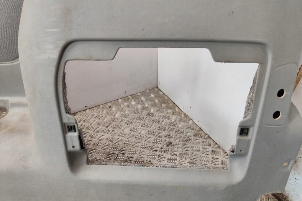 фото №8, Обшивка задніх правих двері vw