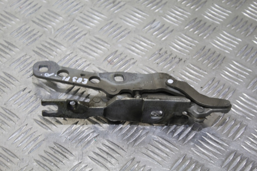 фото №1, Петля капот правий bmw x3 e83 lift