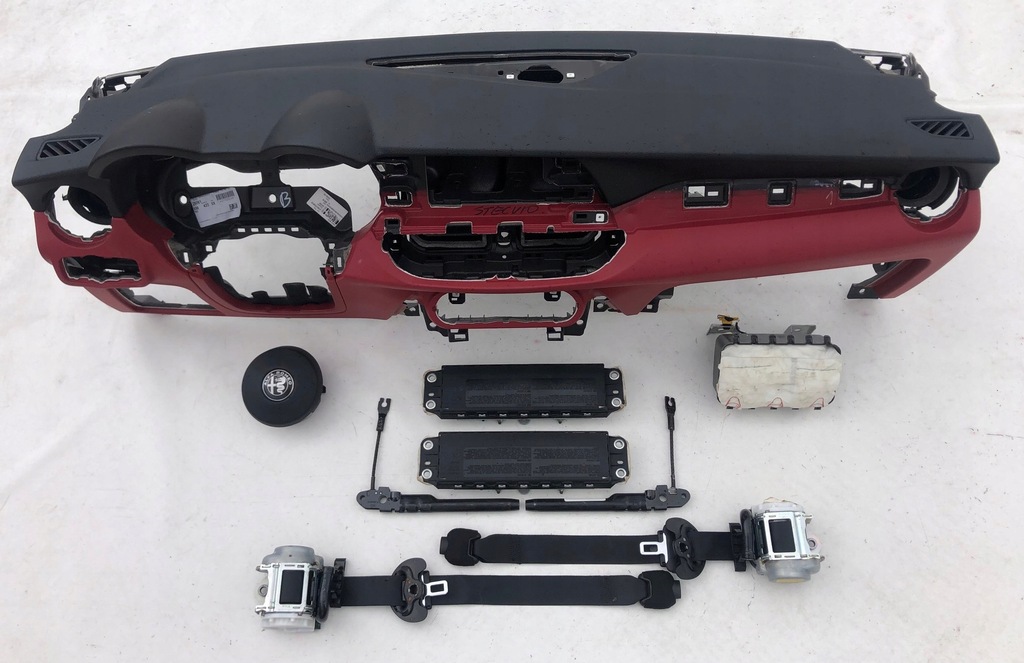 фото №7, Alfa roemo stelvio панель приладів панель приладів консоль подушки безпеки