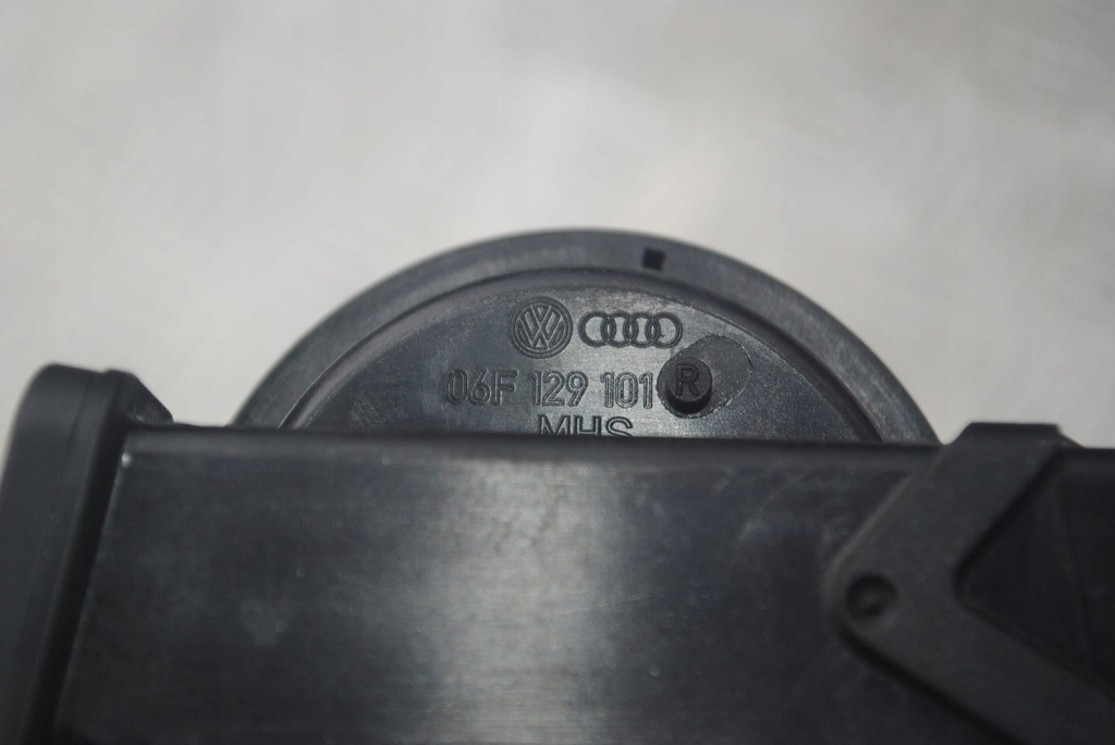 фото №5, Вентиляція картера клапан сепаратор audi a4 b7 2.0 tfsi