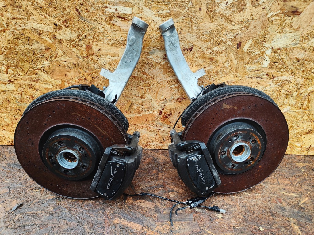 фото №1, Поворотний кулак ліва передня mercedes gle w167 16725l