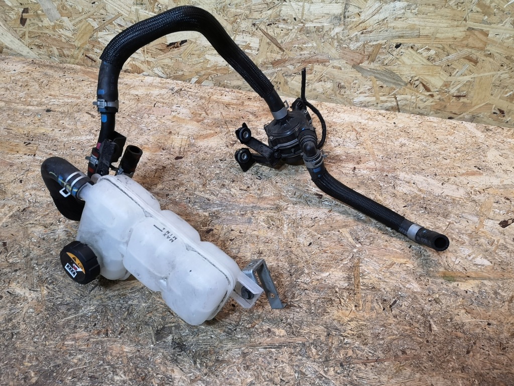 фото №1, Hyundai kia насос wody 25100-3hz1