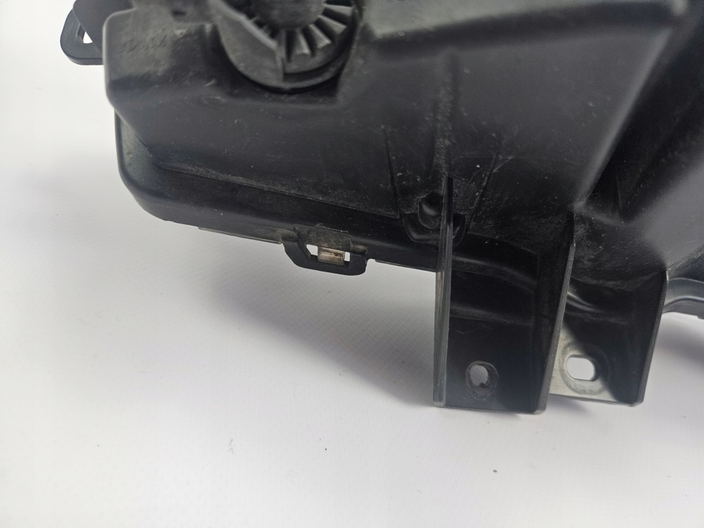 Tesla model 3 y рестайлінг  2017 - протитуманна фара led drl перед лівий 1624797-00-a Оригінал