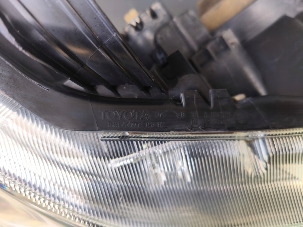 фото №7, Лампа передня права ліва toyota hilux viii 05- 81150-0k440 81110-0k440