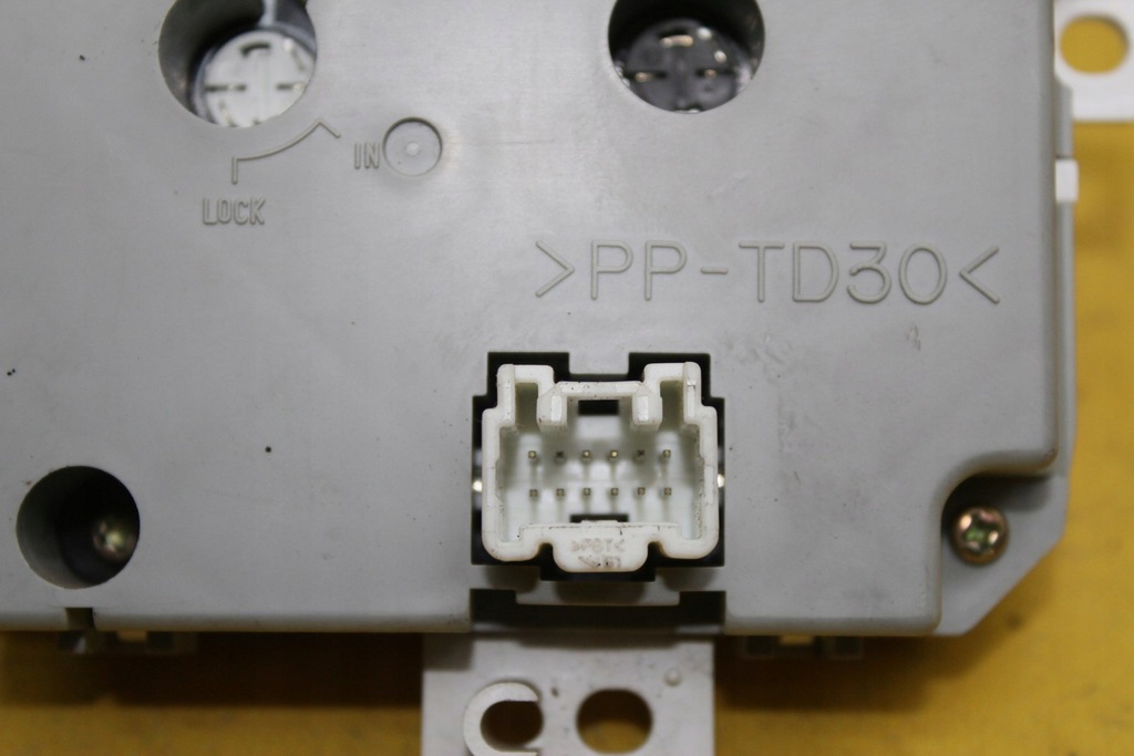 фото №6, Панель обдув кондиционера mazda 6 vi 5d