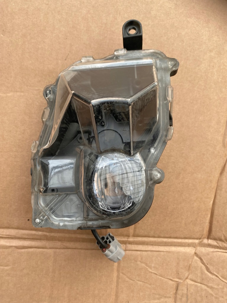 Купить Lexus ux лампа правая drl led koito 76-50