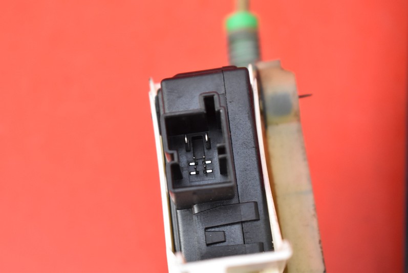 фото №8, Подъемник стекло левый перед eu audi q7 4l 07r