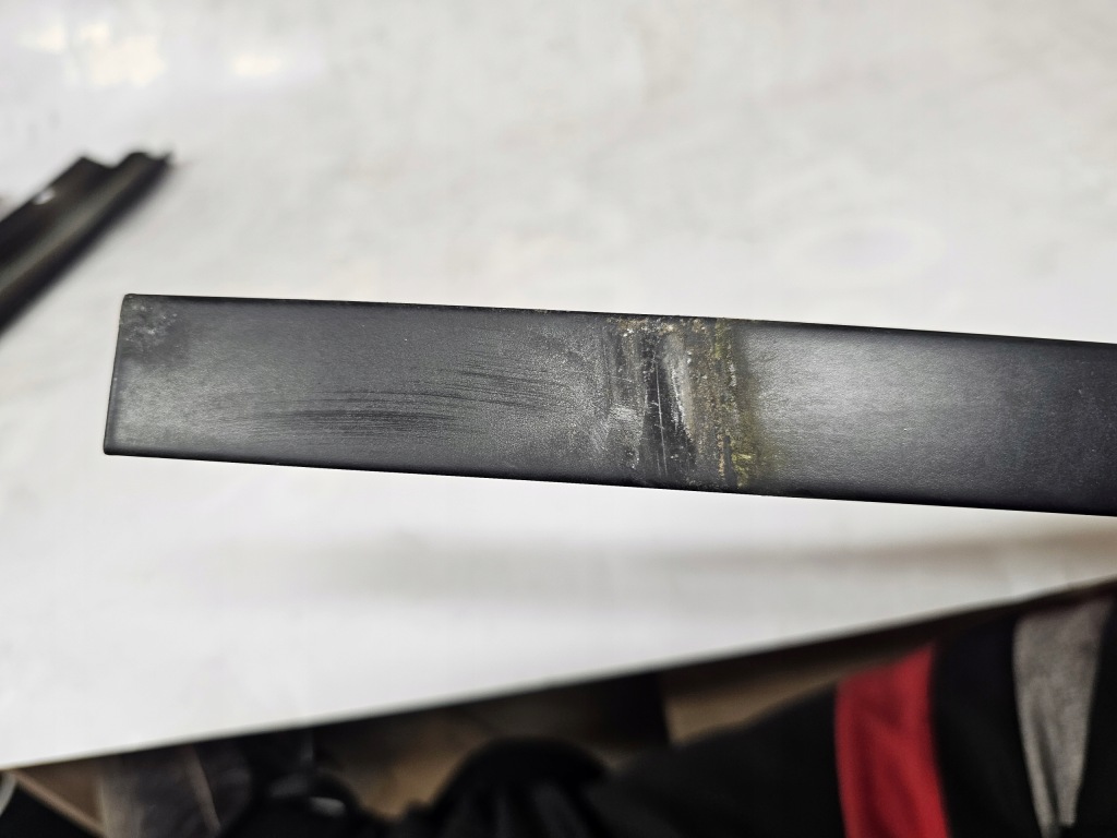 Bmw seria 5 e61 рестайлінг  08r молдинг скло двері лівий задній Недорого