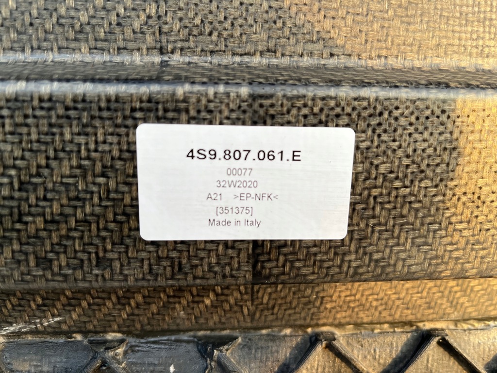 фото №16, Audi r8 spyder 4s9 захист плита підвіска карбон