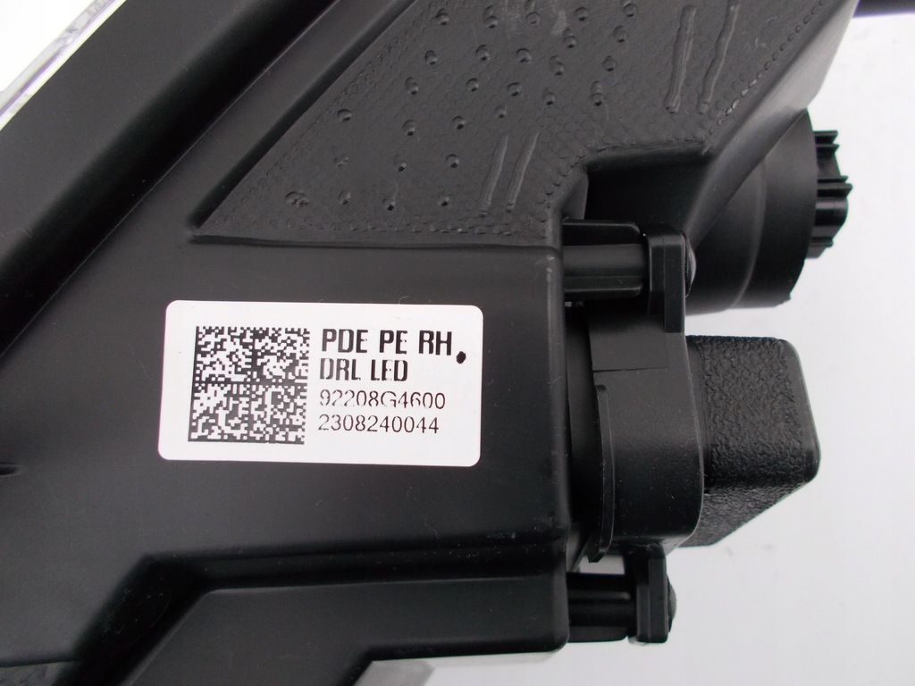 фото №10, Hyundai i30 i 30 iii 3 lift противотуманная фара led drl правый 92208g4600 92208-g4600