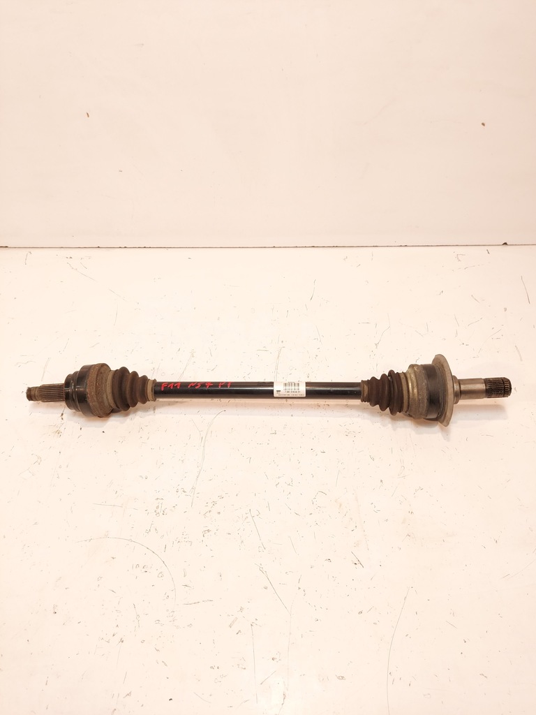 фото №1, Приводной вал правая задняя задняя bmw f10 3.0d 3.5d 7581018
