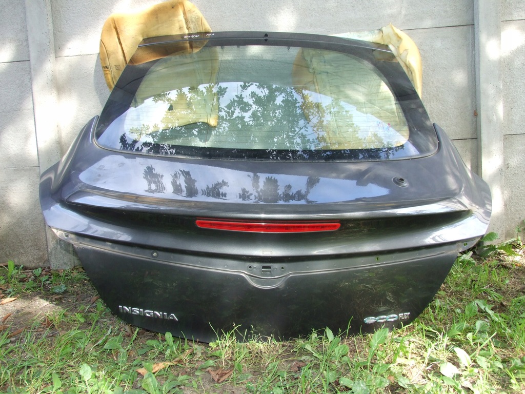 фото №1, Opel insignia- крышка багажника задняя задняя z177