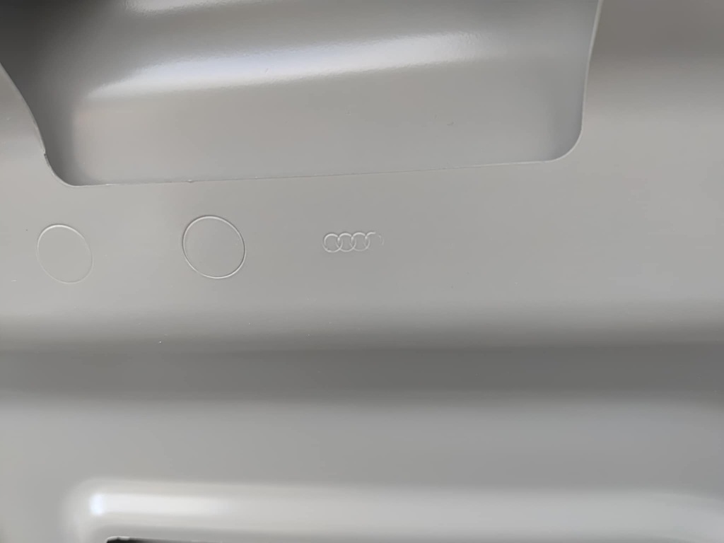 Audi q5 2 80a 16- капот кришка двигуна перед передня нова оригінальний номер 6845 в Україні