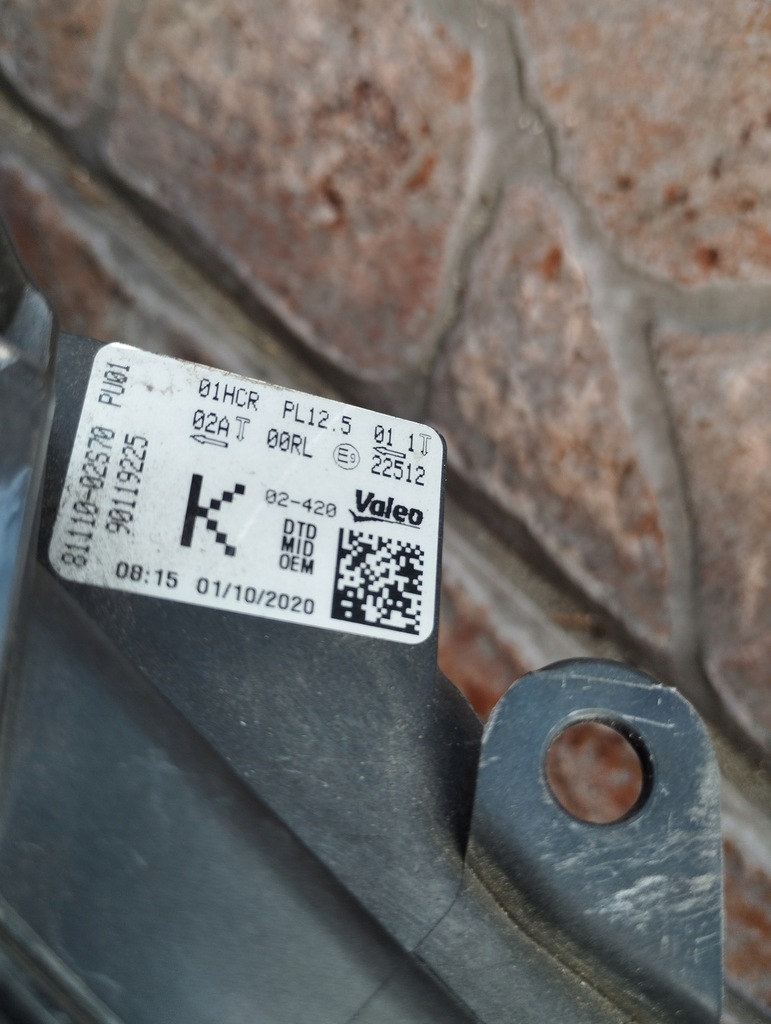 фото №9, Лампа права full led toyota corolla e21 81110-02s70