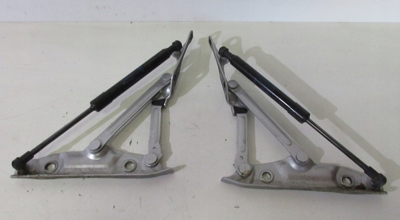 фото №1, Петля кришки багажника правий infiniti q50