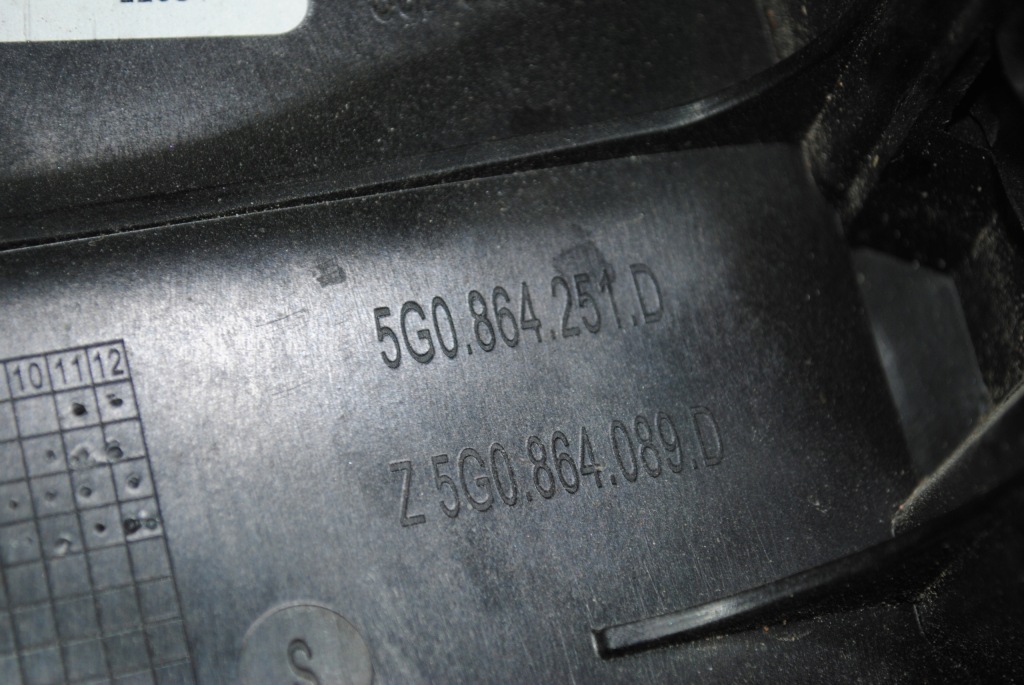 фото №8, Подлокотник средний vw golf vii lift 5g0864251d