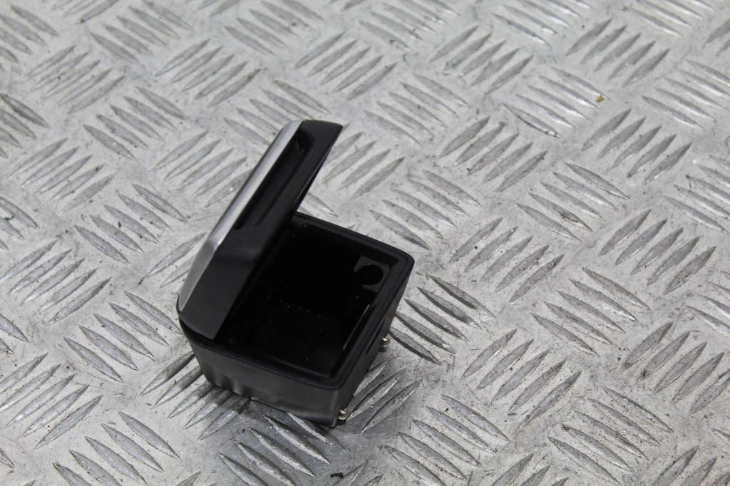 фото №1, Пепельница bmw 7 g11