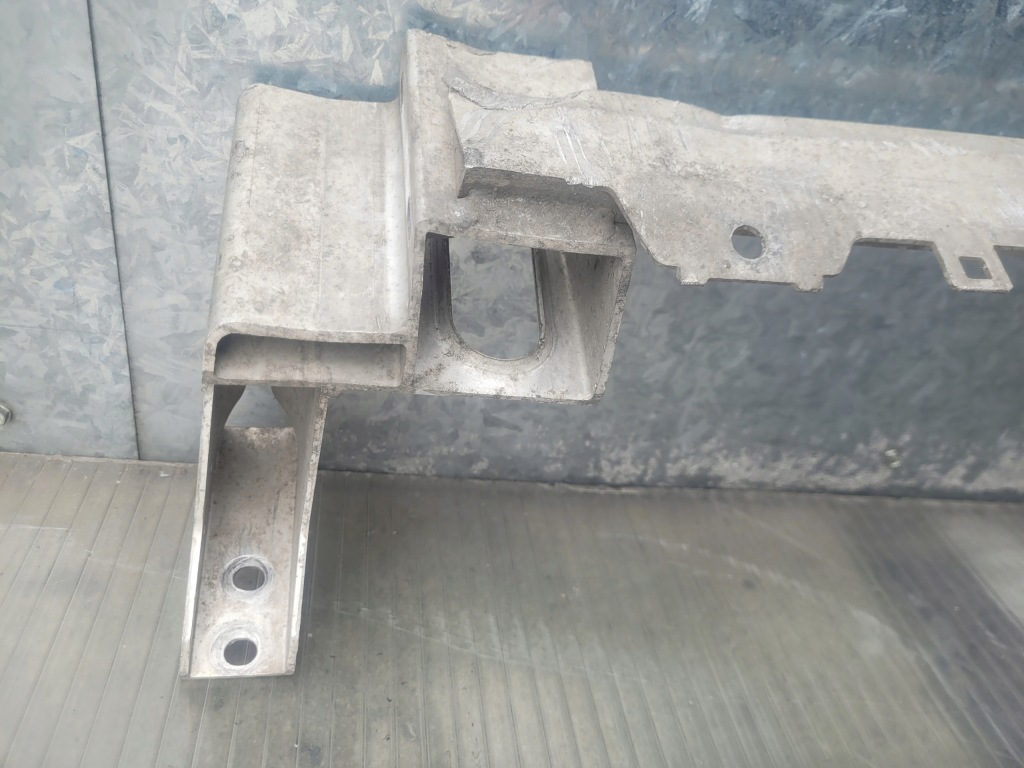 Балка pod радіатор mercedes a-klasa w177 / b-klasa w247 / cla w118 2018- Зі Шроту