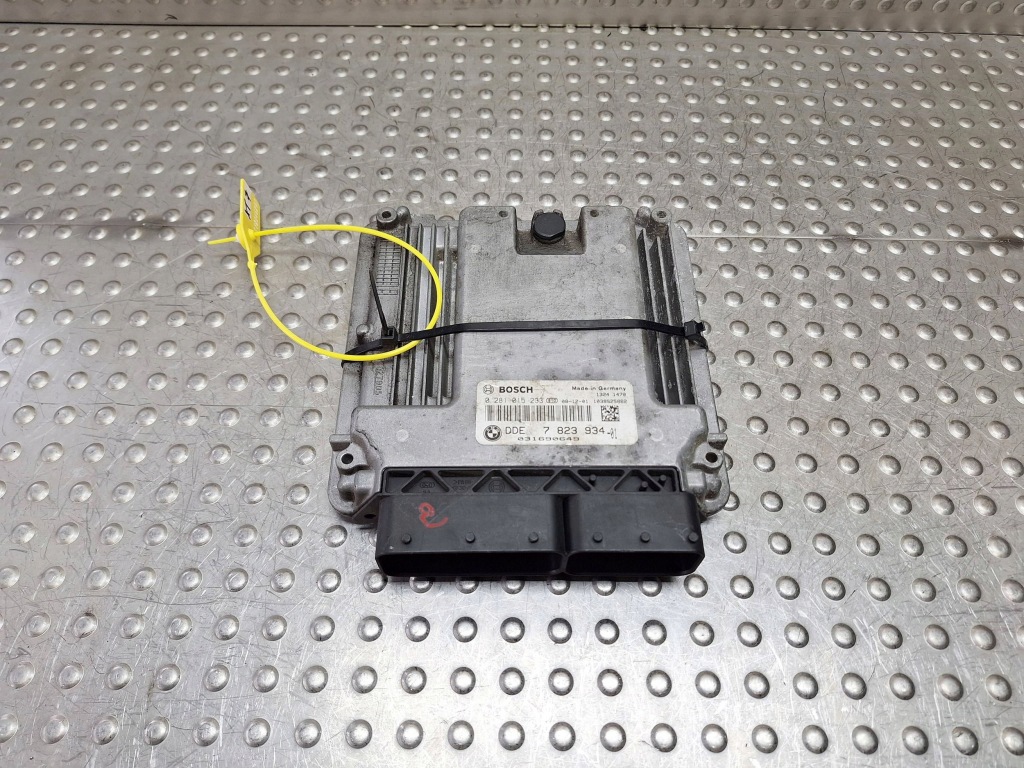 фото №1, Mini r56 r55 clubman 06-10 1.6 d бортовий комп'ютер двигуна