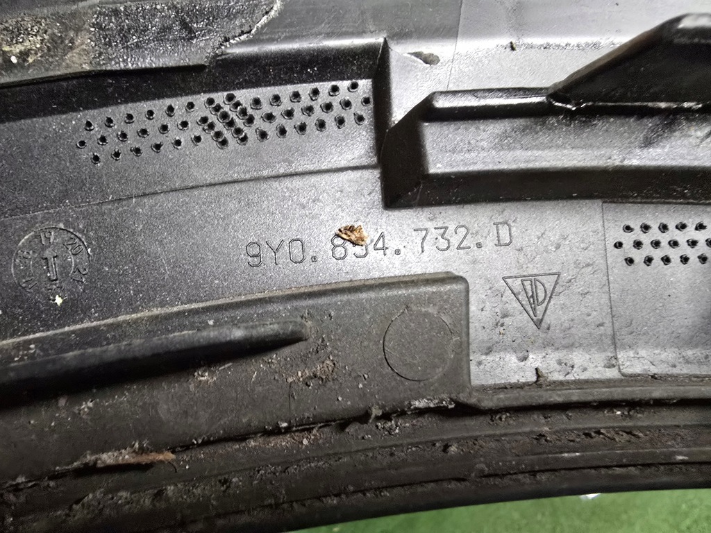 фото №8, Молдинг крыла левая правая задняя porsche cayenne 9y3 coupe 9y3854732d