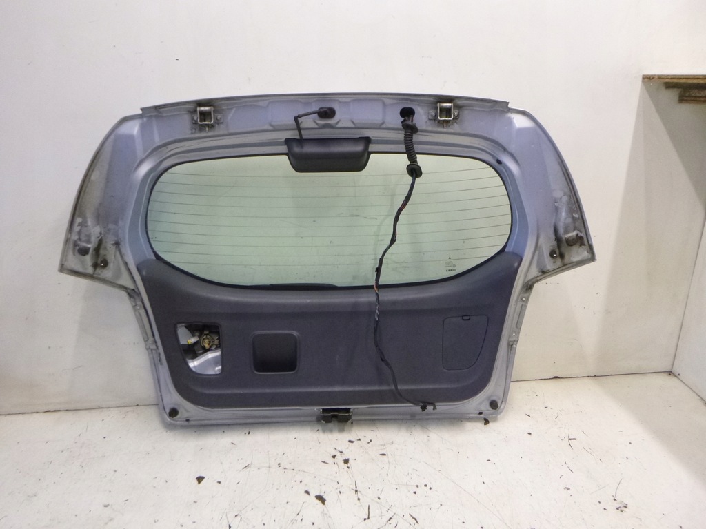 фото №7, Кришка багажника задня mitsubishi colt vi t42 07r.