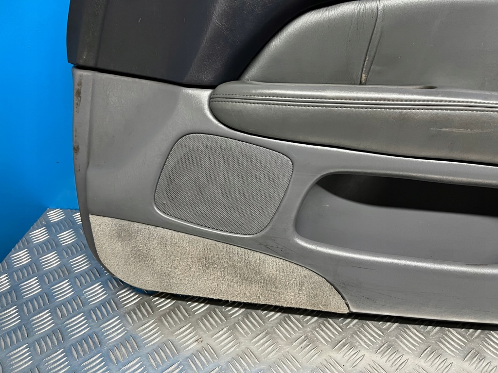 Lexus ls ii ls400 95- оббивка двері правий перед Недорого