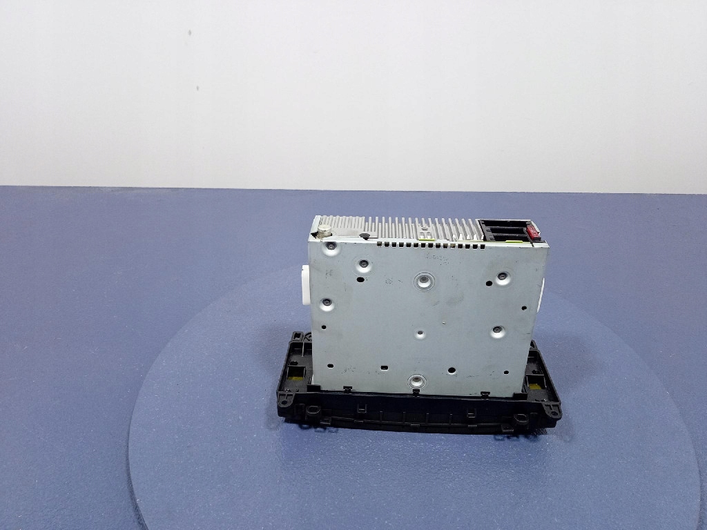 фото №4, Mercedes a w169 радио cd заводской a1698200886