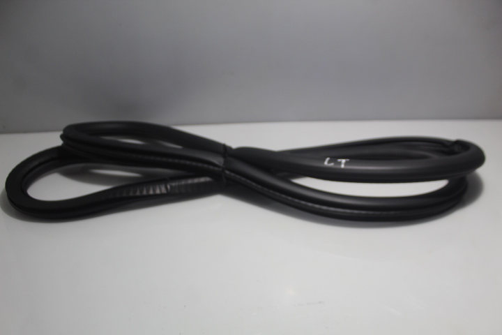 фото №1, Прокладка дверь левая задняя opel corsa f