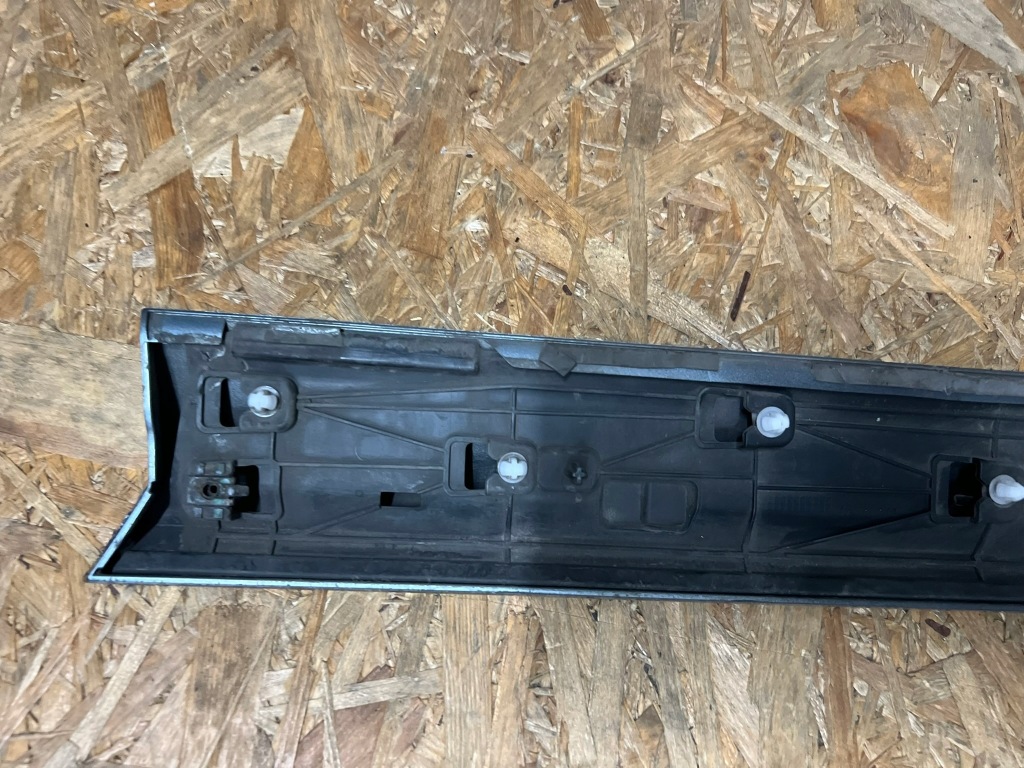 фото №9, Skoda superb iii 3 2015 - молдинг накладка дверь перед левый 3v0854939