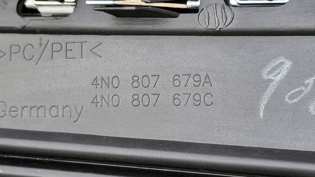 фото №11, Решётка заглушка бампера перед левая audi a8 d5 4n0 оригинальный номер 4n0807679a oryg. nowa