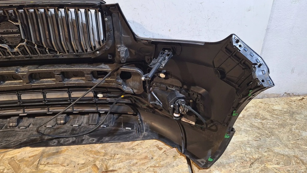 фото №7, Бампер перед volvo xc40 17-