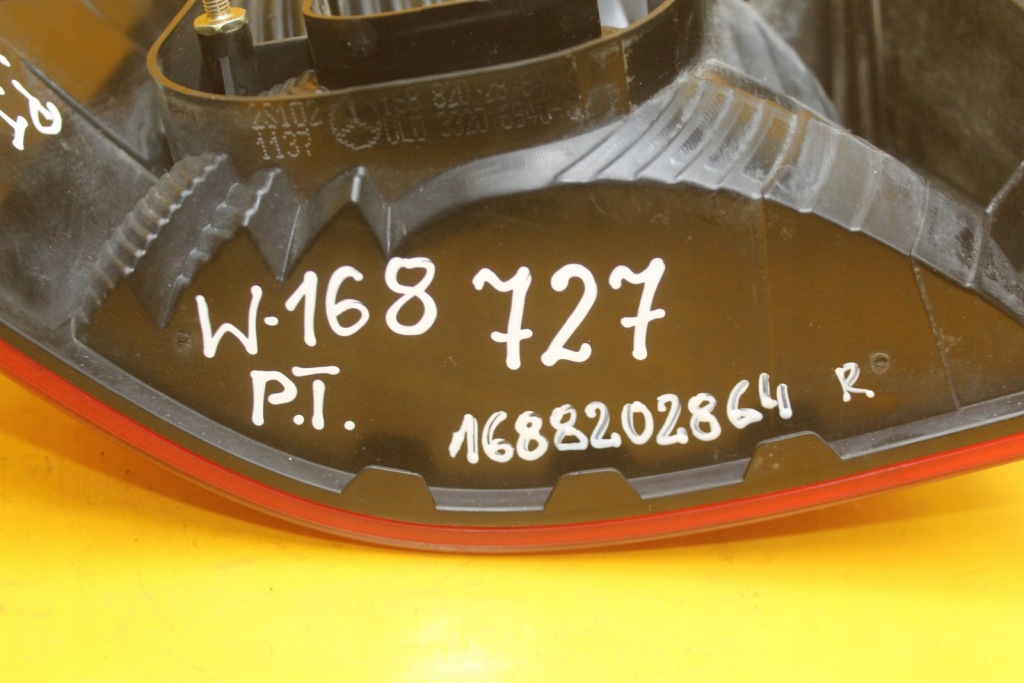 Лампа правый задний  mercedes w168 a klasa a1688202864r Киев